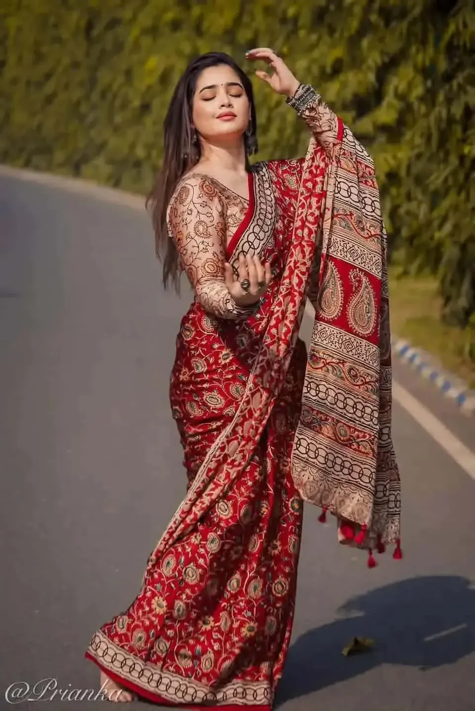 Soft Silk Digital Printed Saree With Blouse Piece